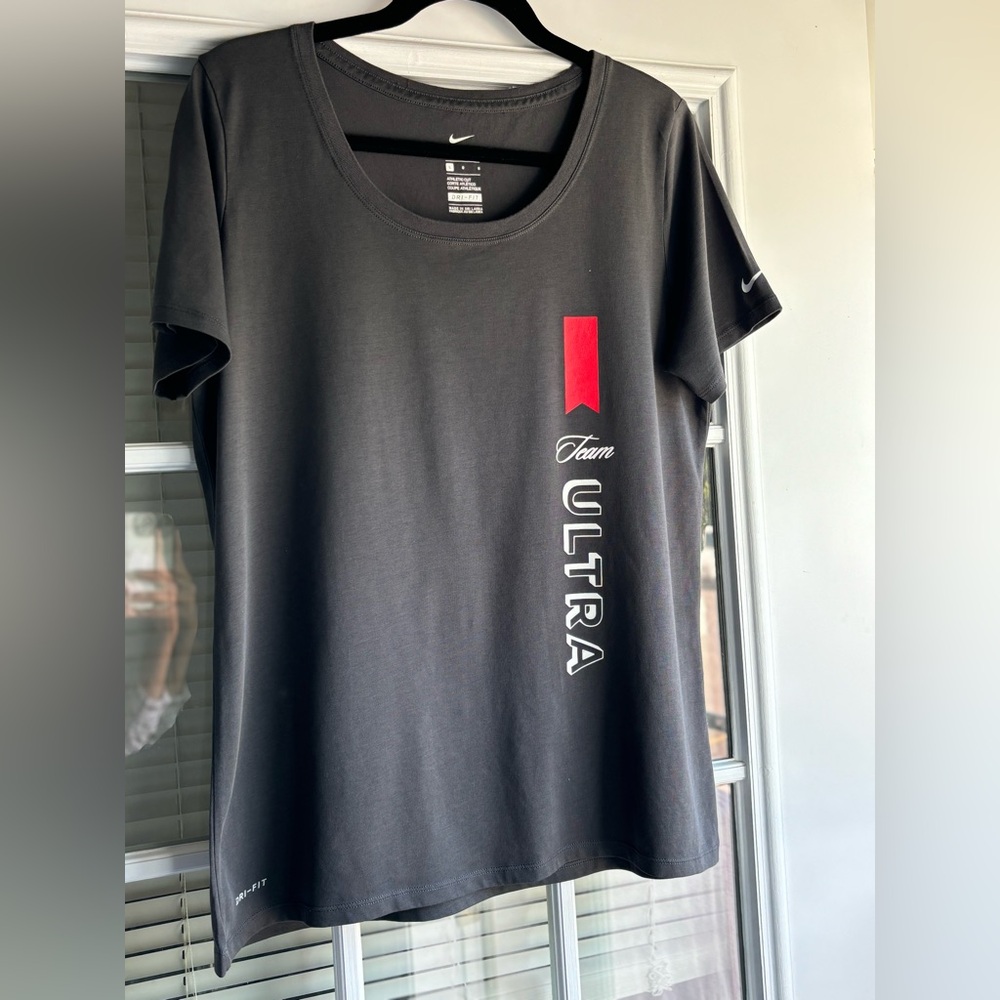 Nike tee shirt